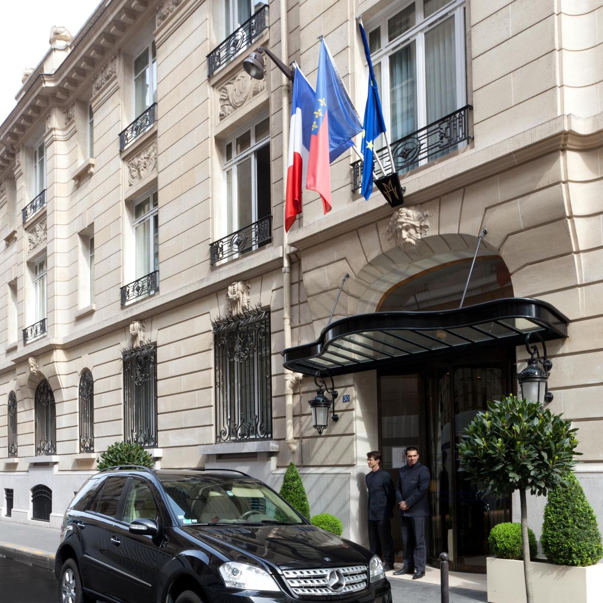 Majestic Hotel Spa - Champs Elysees Paris Exterior photo